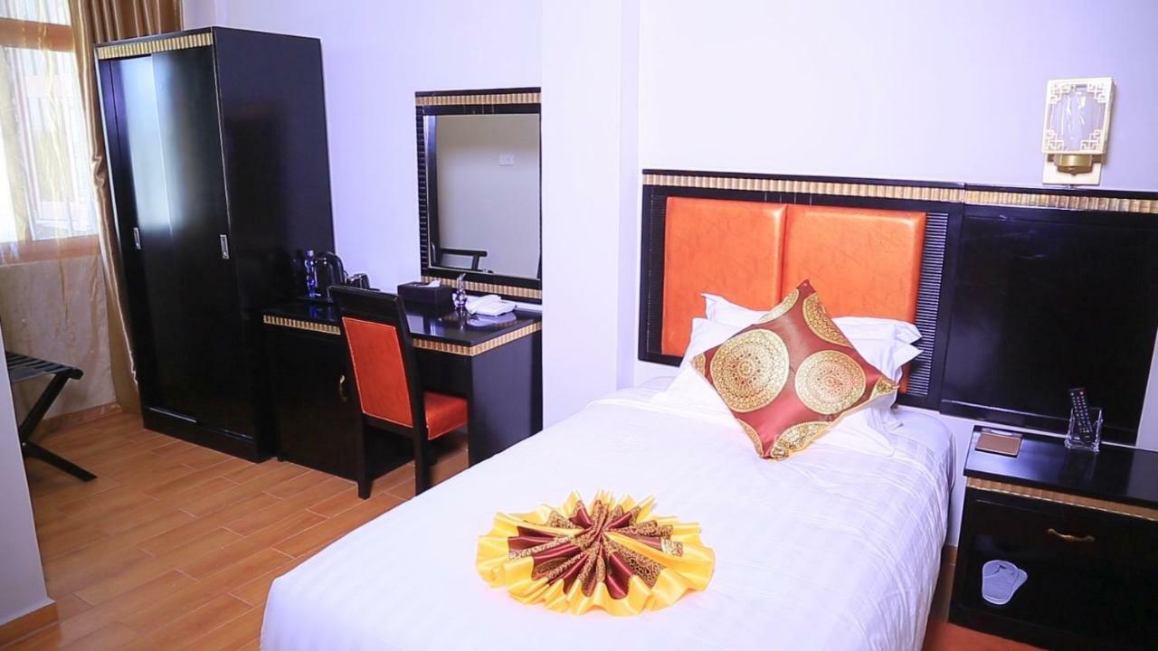 Zigzag Hotel And Spa Αντίς Αμπέμπα Εξωτερικό φωτογραφία
